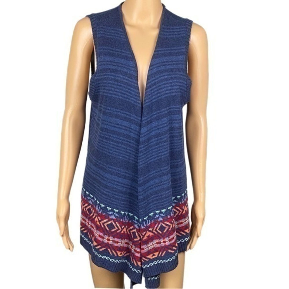 CHAPS Denim- light/dark blue, Southwestern inspired, open knit vest. Medium. EUC